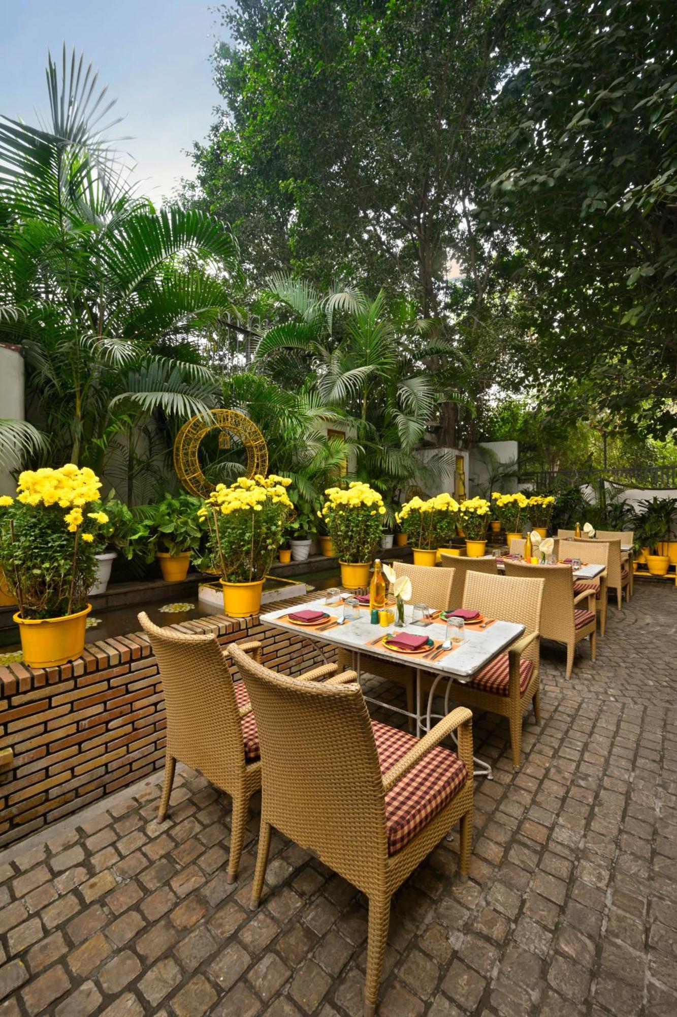 Ambassador, New Delhi - Ihcl Seleqtions Hotel Exterior foto