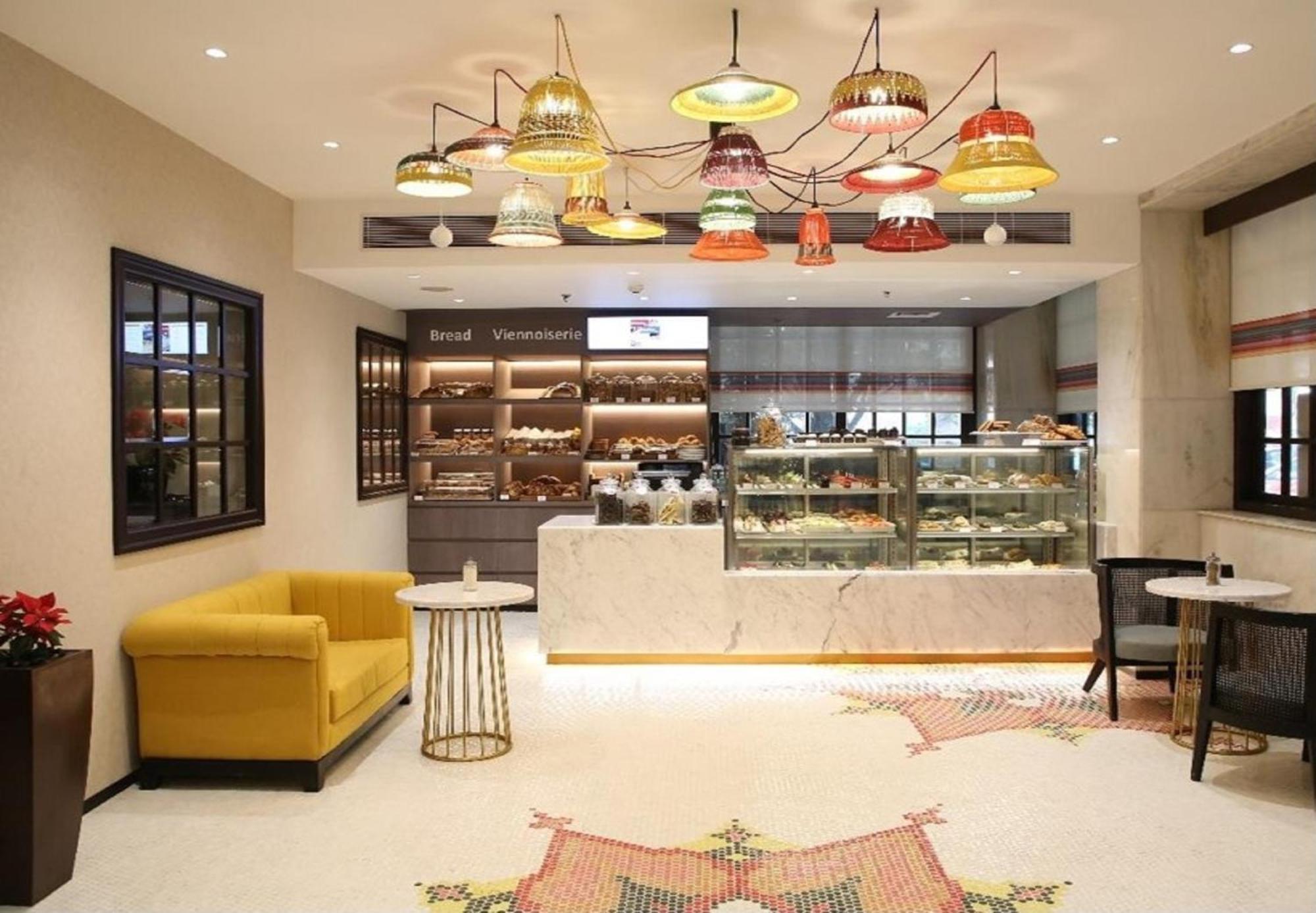 Ambassador, New Delhi - Ihcl Seleqtions Hotel Exterior foto The lobby of the hotel