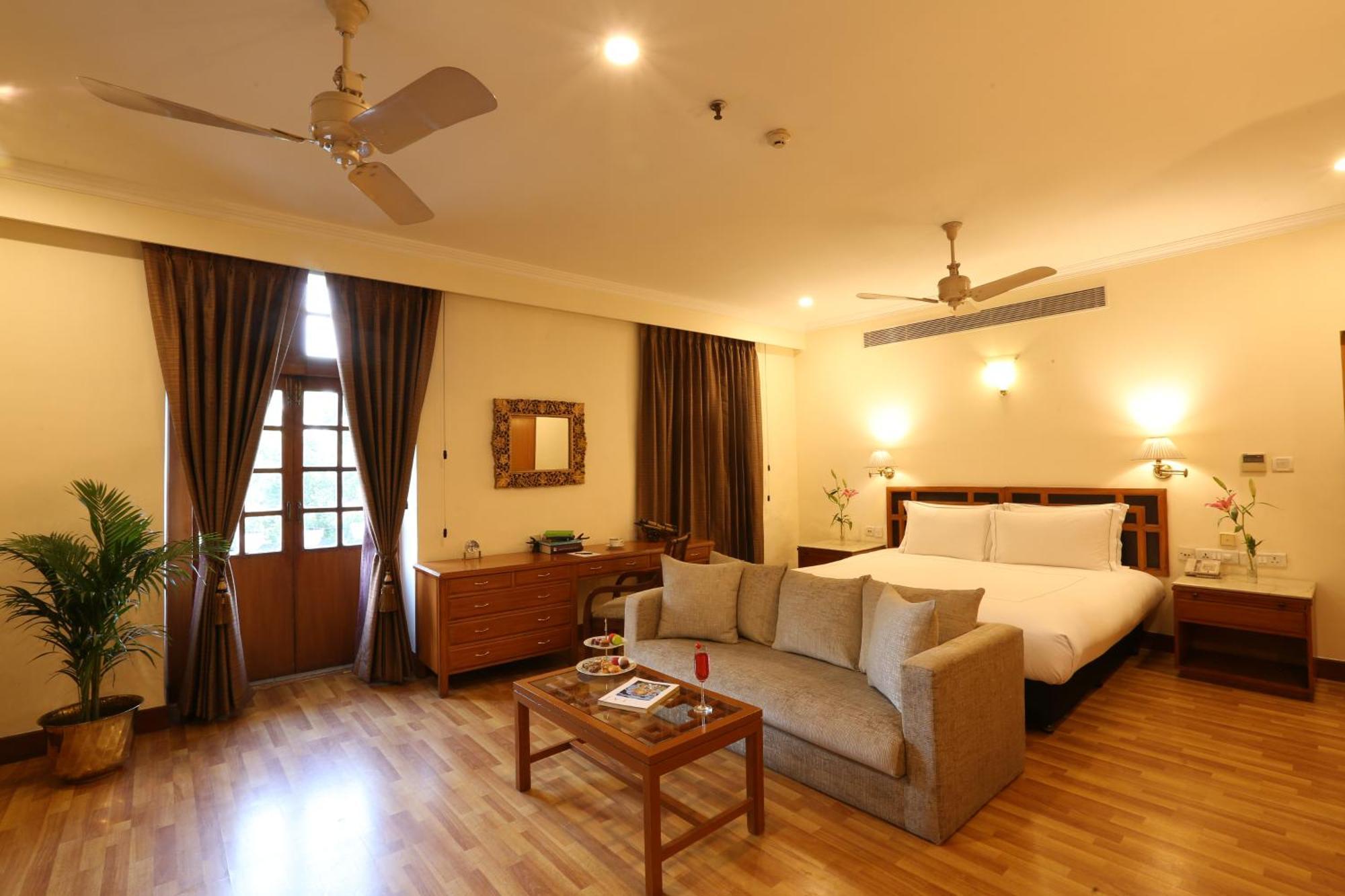 Ambassador, New Delhi - Ihcl Seleqtions Hotel Exterior foto