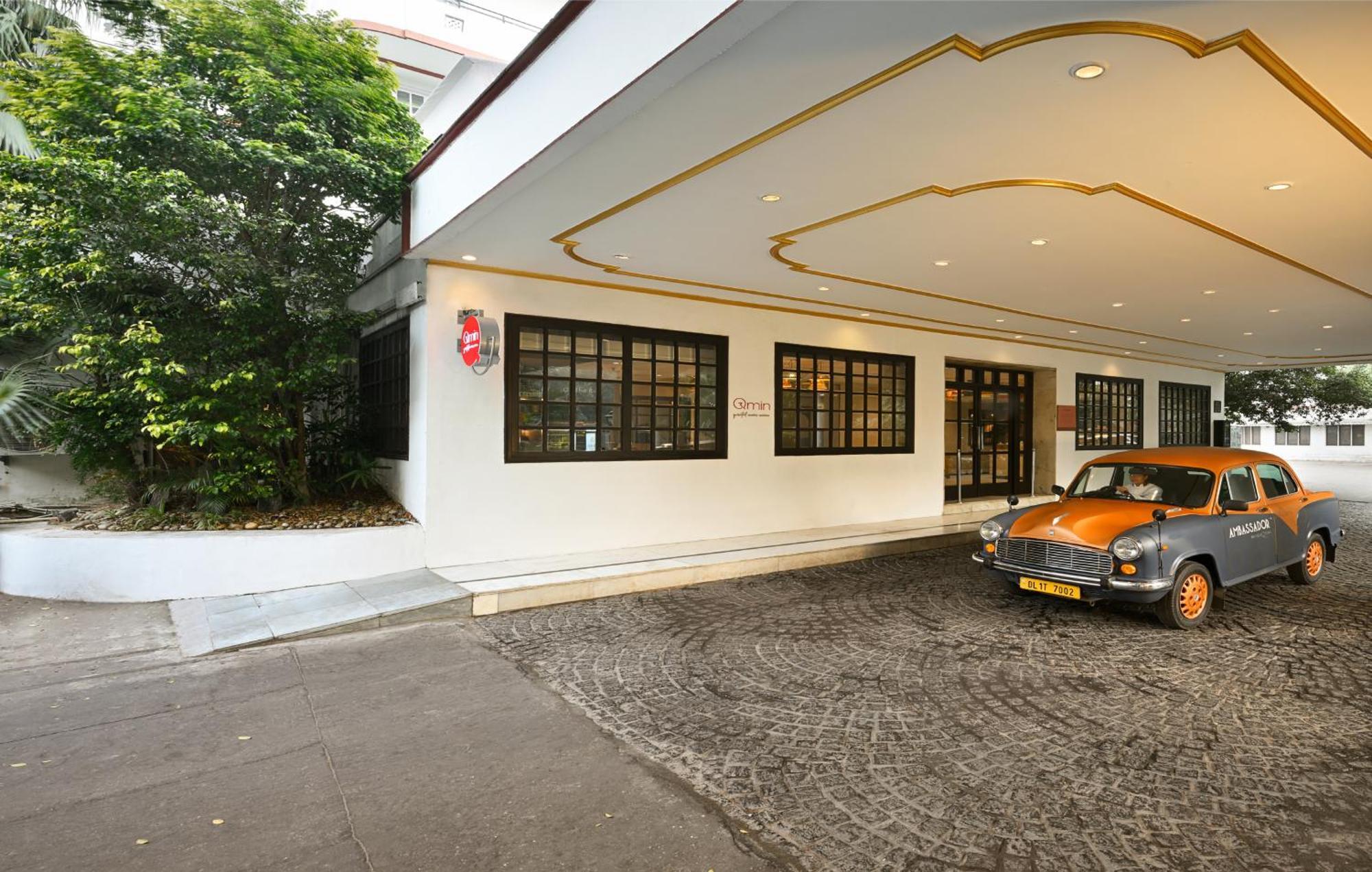 Ambassador, New Delhi - Ihcl Seleqtions Hotel Exterior foto The entrance of the Swiss Embassy in Kuala Lumpur