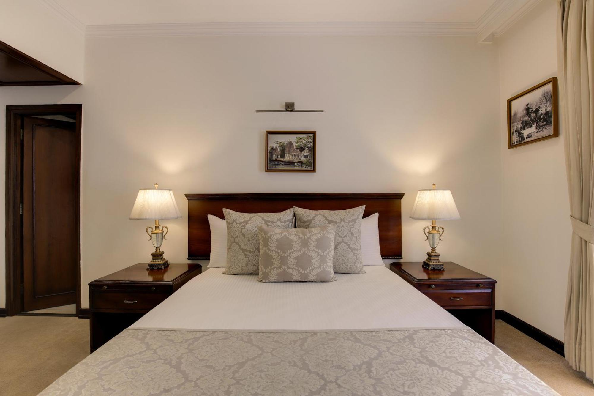 Ambassador, New Delhi - Ihcl Seleqtions Hotel Exterior foto A bedroom at the hotel